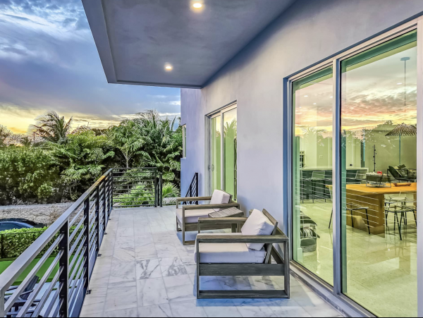 Luxury Marathon Keys Oceanfront Vacation Pool Villa