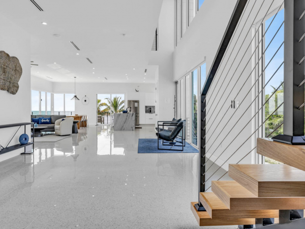 Luxury Marathon Keys Oceanfront Vacation Pool Villa