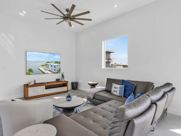 Luxury Marathon Keys Oceanfront Vacation Pool Villa