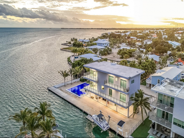 Luxury Marathon Keys Oceanfront Vacation Pool Villa