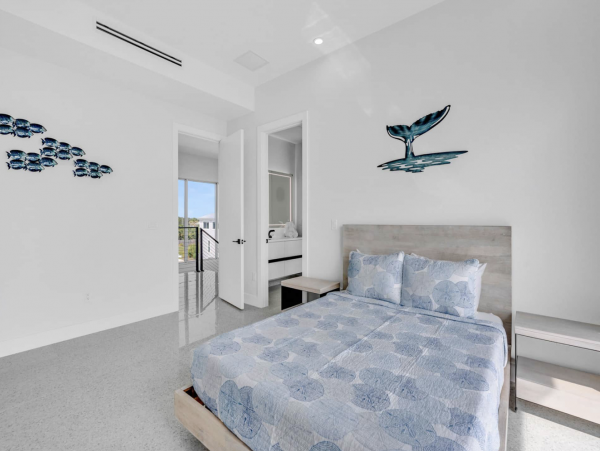 Luxury Marathon Keys Oceanfront Vacation Pool Villa