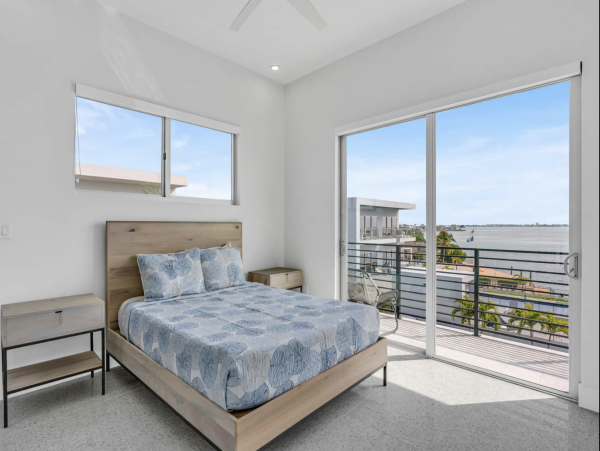 Luxury Marathon Keys Oceanfront Vacation Pool Villa