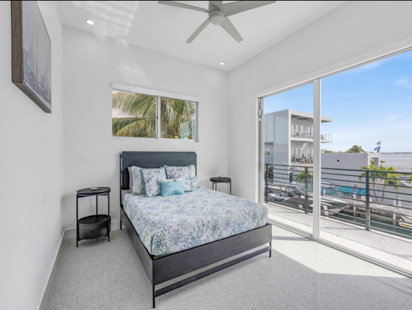 Luxury Marathon Keys Oceanfront Vacation Pool Villa
