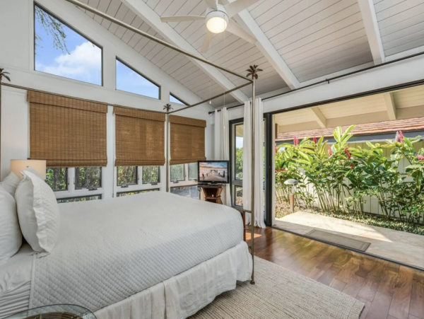 Waimea Pure Luxury 3/4 bedroom Villa Pacific Views