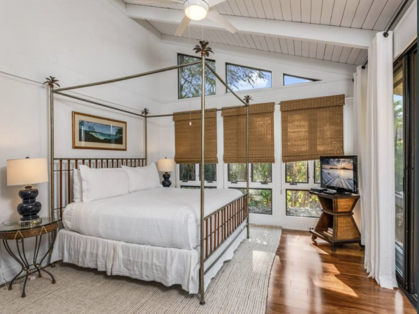 Waimea Pure Luxury 3/4 bedroom Villa Pacific Views