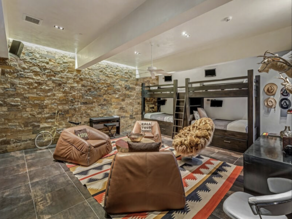 Aspen Luxury Five Bedroom Residence