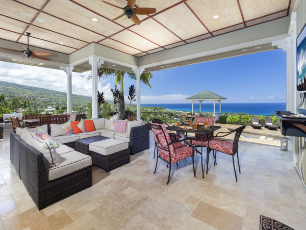 Almost on the Beach Luxury Kailua-Kona Vacation Villa