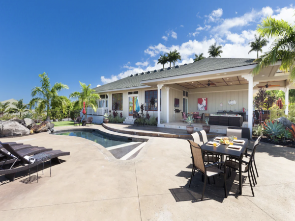 Almost on the Beach Luxury Kailua-Kona Vacation Villa