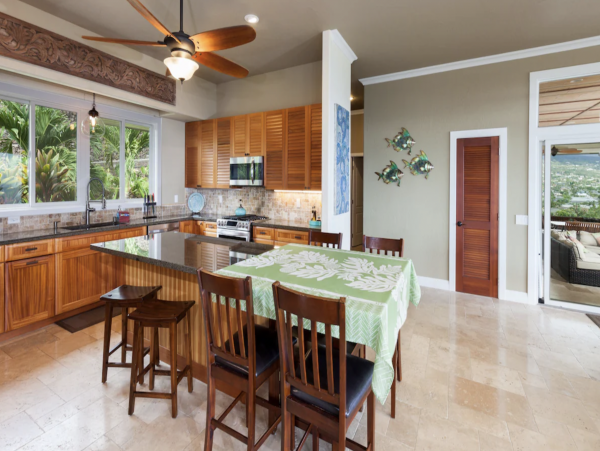 Almost on the Beach Luxury Kailua-Kona Vacation Villa