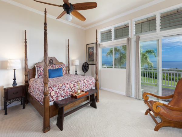 Almost on the Beach Luxury Kailua-Kona Vacation Villa