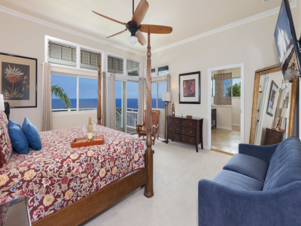 Almost on the Beach Luxury Kailua-Kona Vacation Villa