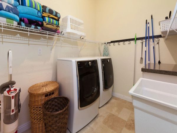 Almost on the Beach Luxury Kailua-Kona Vacation Villa