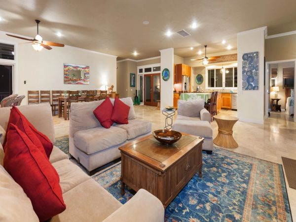 Almost on the Beach Luxury Kailua-Kona Vacation Villa