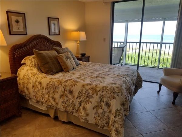 Luxurious Vacation Rental Longboat Key with Beach Views