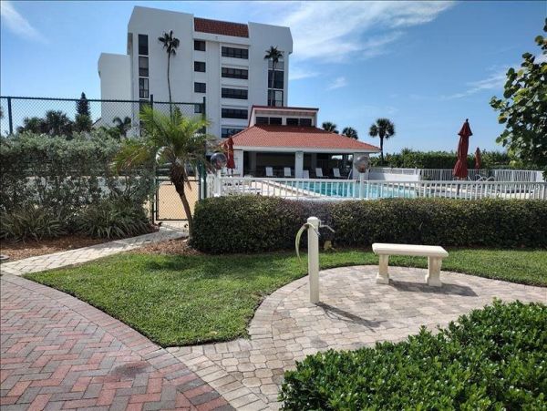 Luxurious Vacation Rental Longboat Key with Beach Views