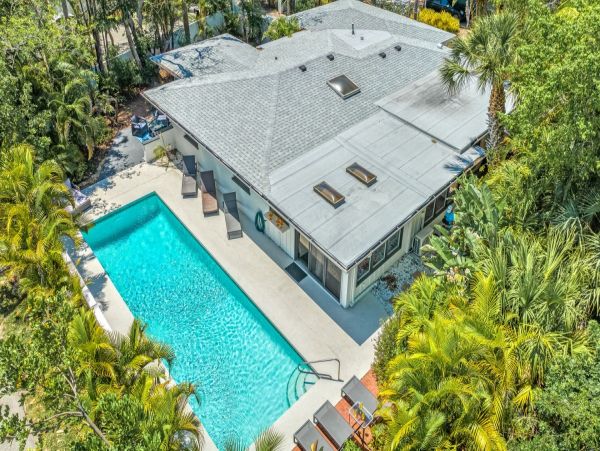 Ultimate Waterfront Vacation Home with Private Pool in Siesta Key