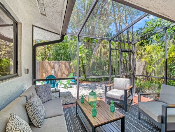 Ultimate Waterfront Vacation Home with Private Pool in Siesta Key