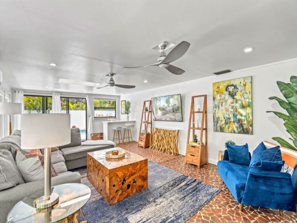 Ultimate Waterfront Vacation Home with Private Pool in Siesta Key