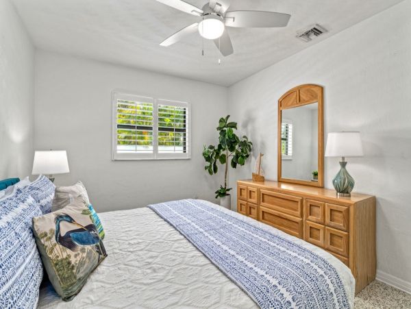 Ultimate Waterfront Vacation Home with Private Pool in Siesta Key