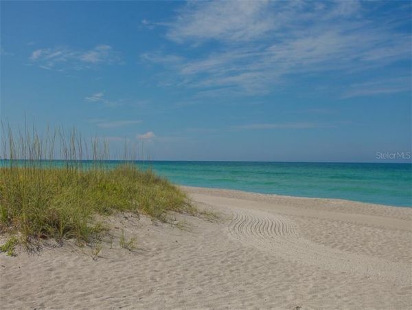 Longboat Key Vacation Pool Home Walk to Beach