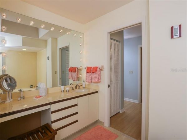 Longboat Key Vacation Pool Home Walk to Beach