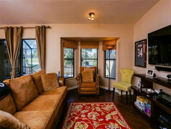 Longboat Key Vacation Pool Home Walk to Beach