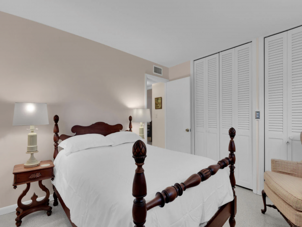 Two Bedroom Vacation Rental Two Blocks to the Beach in Naples
