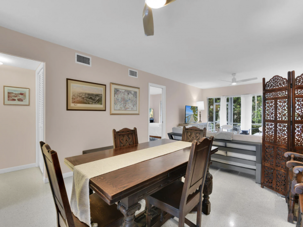Two Bedroom Vacation Rental Two Blocks to the Beach in Naples
