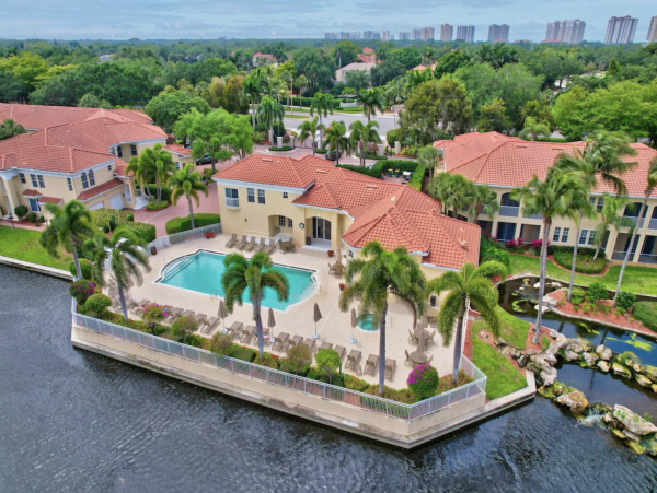 Naples Condo 1090491