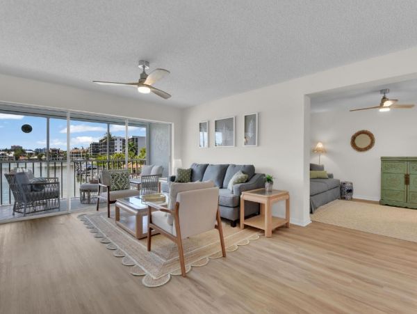 Steps to Beach North Naples Vacation Condo