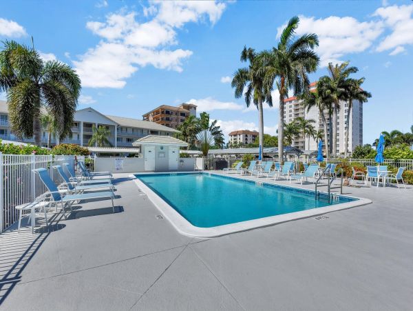 Steps to Beach North Naples Vacation Condo