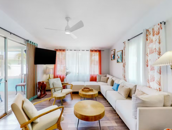 Lovely Vacation Home with 2 Bedrooms in Bradenton Beach