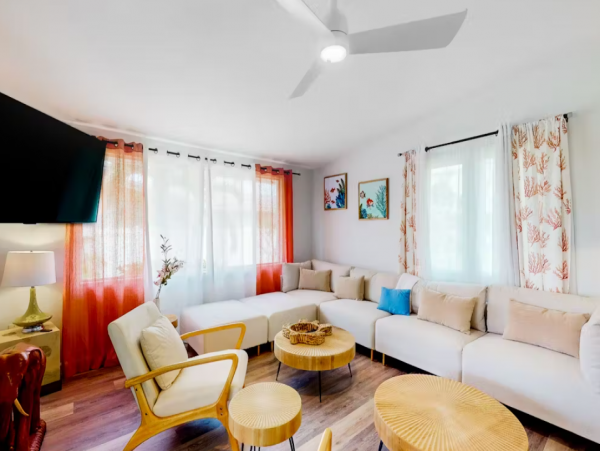 Lovely Vacation Home with 2 Bedrooms in Bradenton Beach