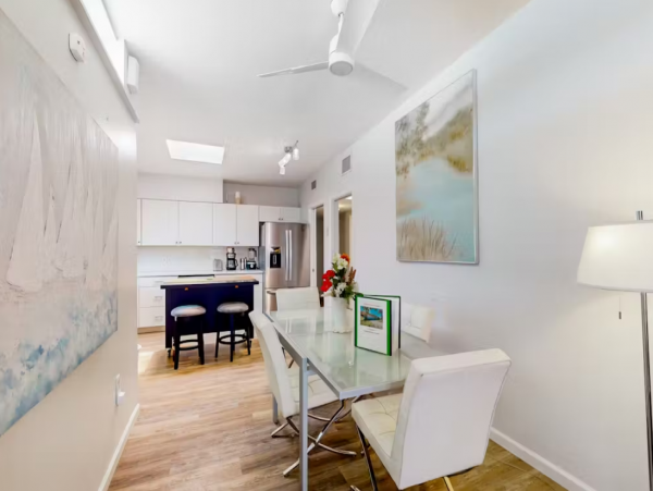 Lovely Vacation Home with 2 Bedrooms in Bradenton Beach