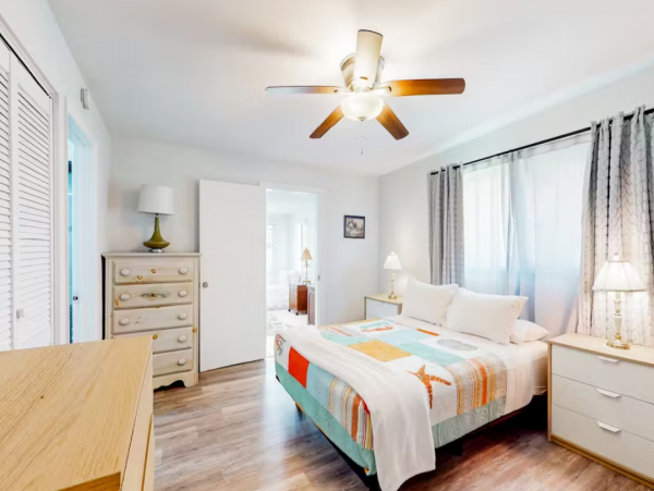 Lovely Vacation Home with 2 Bedrooms in Bradenton Beach