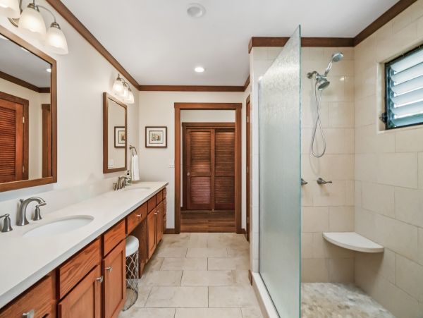Perfect Getaway with 4 Bedrooms & Great Amenities