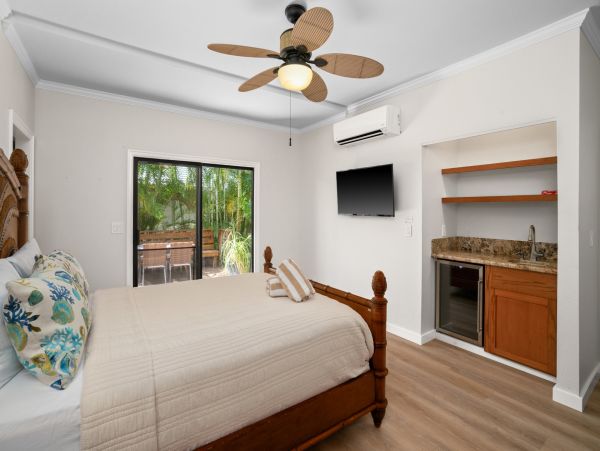 Perfect Getaway with 4 Bedrooms & Great Amenities