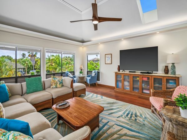 Perfect Getaway with 4 Bedrooms & Great Amenities