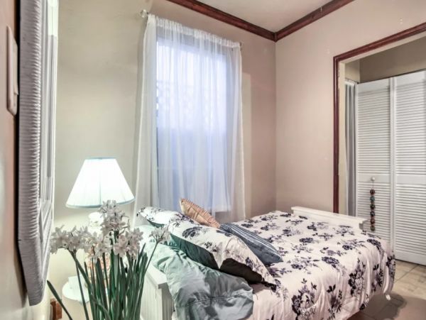 Lake Worth Charming Three Bedroom Vacation Rental
