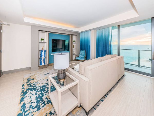 Luxury 3 Bedroom Vacation Condo in Clearwater Beach