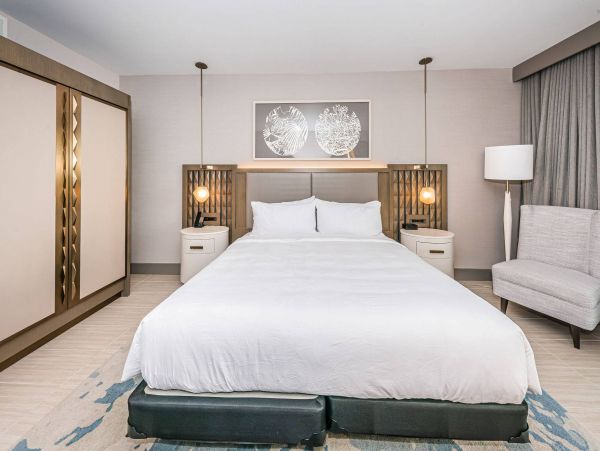 Luxury 3 Bedroom Vacation Condo in Clearwater Beach