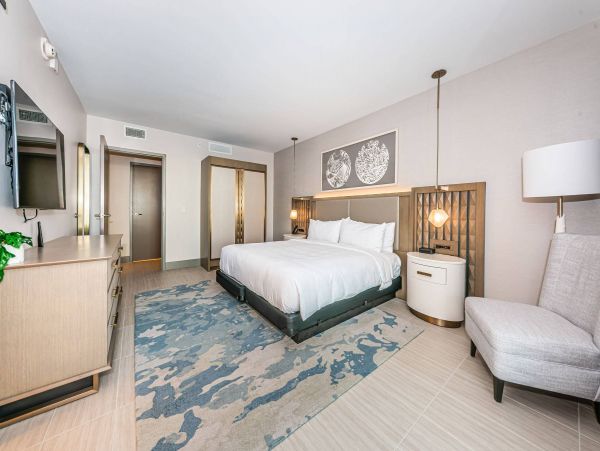Luxury 3 Bedroom Vacation Condo in Clearwater Beach