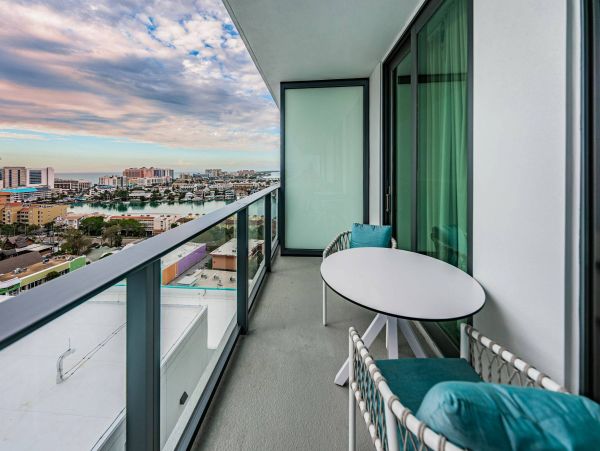 Luxury 3 Bedroom Vacation Condo in Clearwater Beach