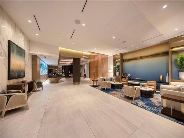 Luxury 3 Bedroom Vacation Condo in Clearwater Beach