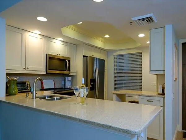 Unforgettable Coastal Retreat with 2 Bedrooms