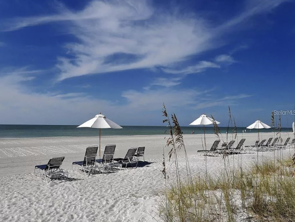 Gorgeous Three Bedroom Beachfront Penthouse in Longboat Key