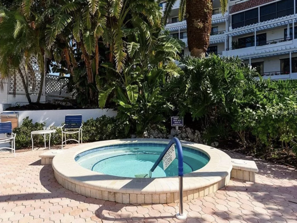 Gorgeous Three Bedroom Beachfront Penthouse in Longboat Key