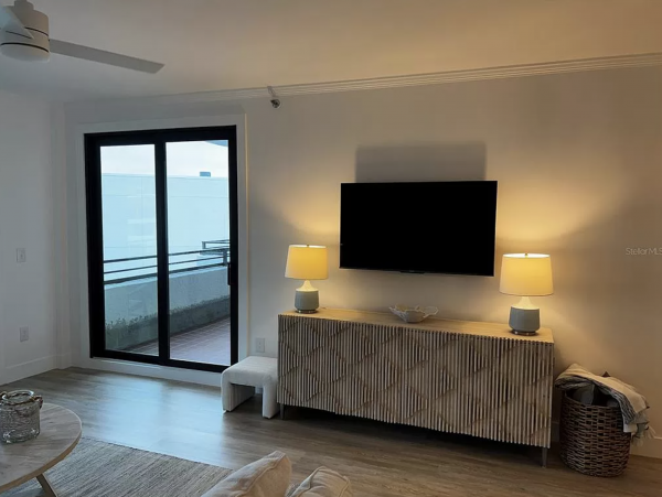 Gorgeous Three Bedroom Beachfront Penthouse in Longboat Key