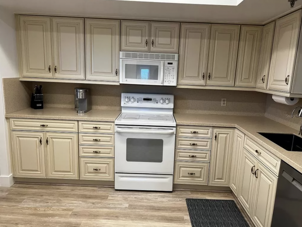 Gorgeous Three Bedroom Beachfront Penthouse in Longboat Key