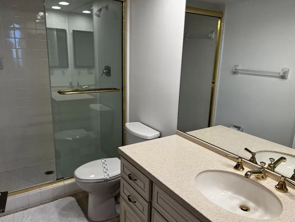 Gorgeous Three Bedroom Beachfront Penthouse in Longboat Key